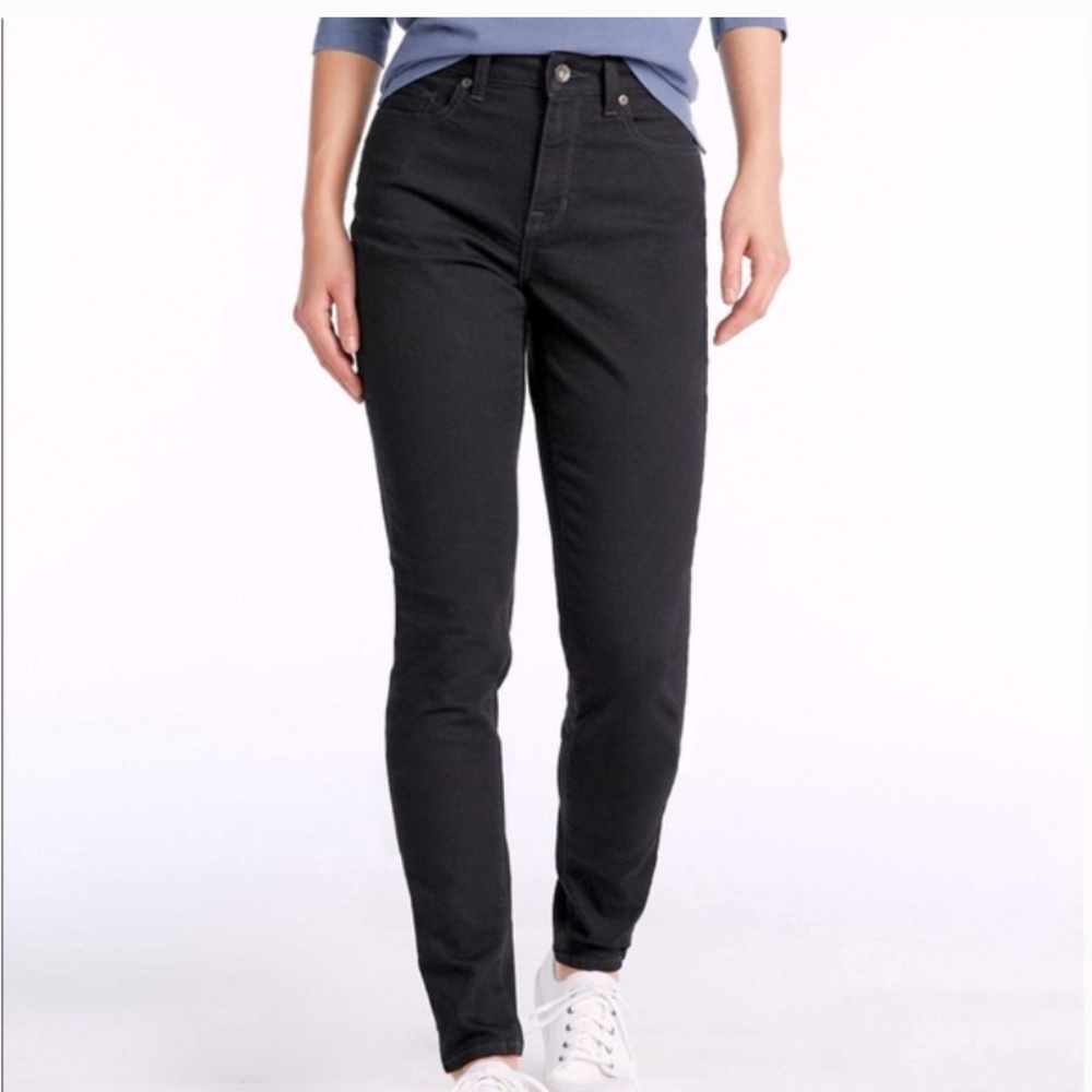 L.L. Bean Jeans Classic Fit Black Size 4